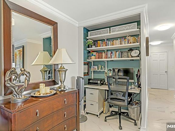 4th image of 1203 River Rd APT 8B