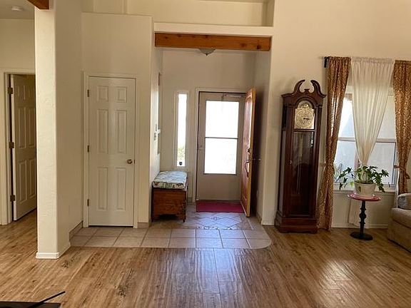 2nd image of 2606 Cheyenne Dr