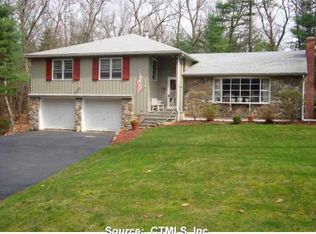 26 Beaverbrook Rd, West Simsbury, CT 06092