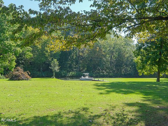 4th image of 248 Country Club Drive