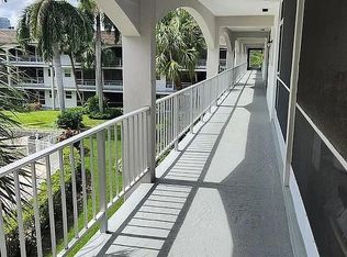 581 Blue Heron Dr APT 316B, Hallandale Beach, FL 33009