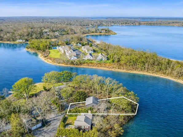 9 Helens Ln, Southampton, NY 11968