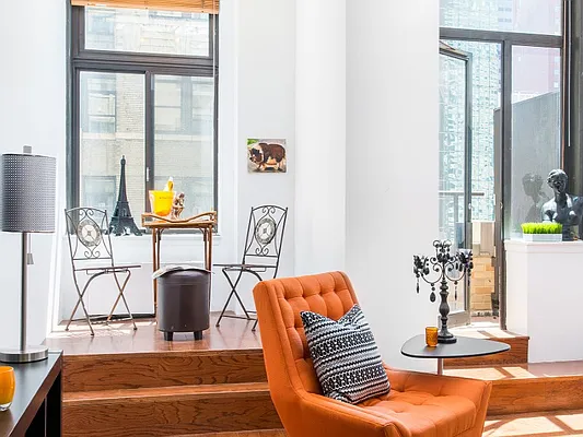 Sold by Sotheby's International Realty | media 3