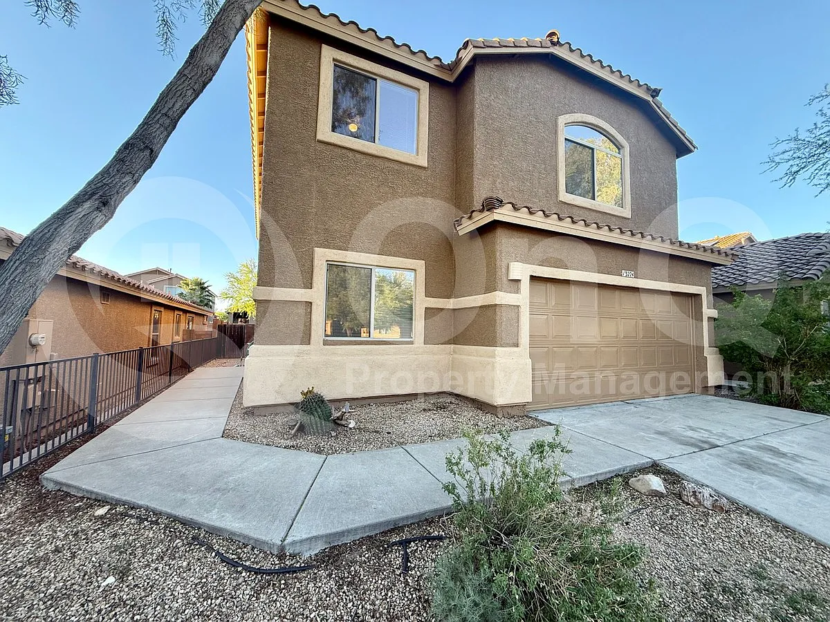 3 bed, 2.5 bath, 2179 sqft, $1,875 — Photo 2