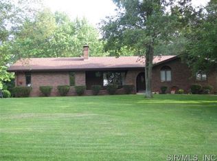 13936 Klaus Lake Rd, Highland, IL 62249