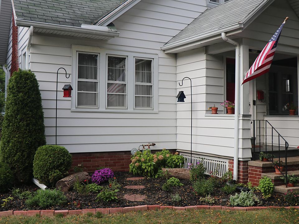 64 Edgemont Rd, Rochester, NY 14620 Zillow