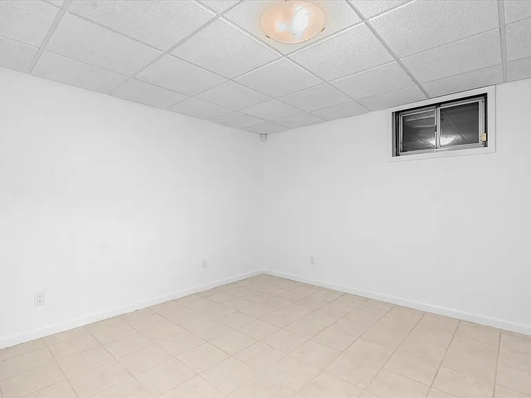 114 Heatherstone Dr #1 — Photo 39