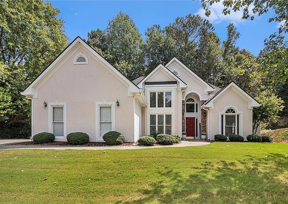 1st image of 2175 Peachford Ln