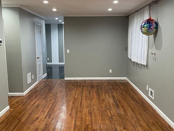 2nd image of 15 Weed Ave #1