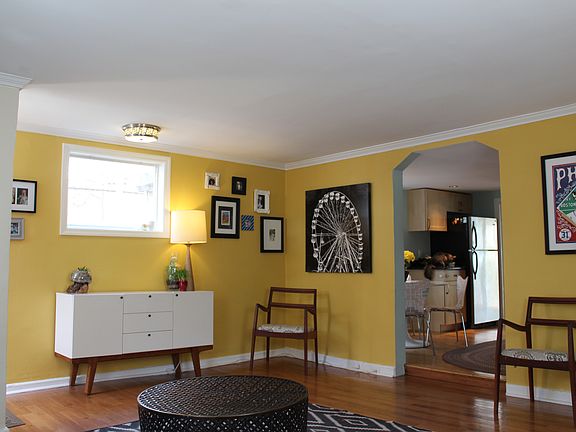 3rd image of 7931 Roanoke St