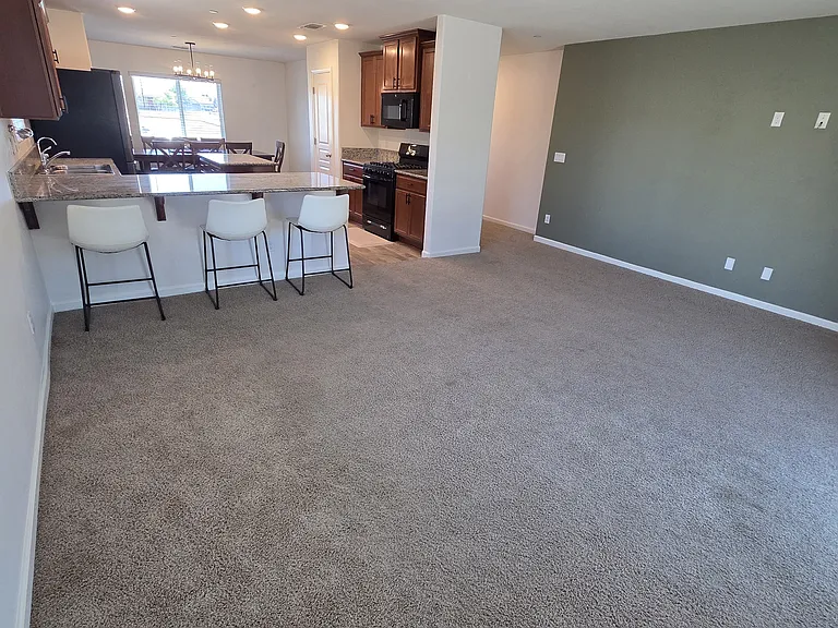 1474 Mission Dr — Photo 8