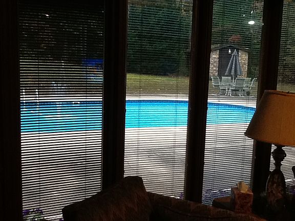 5th image of 2461 Debras Ln