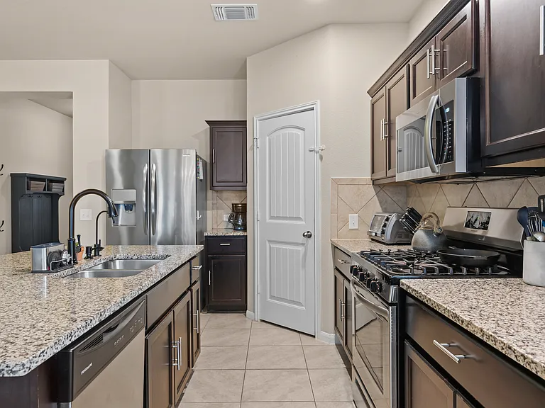 6709 San Isidro Dr — Photo 11