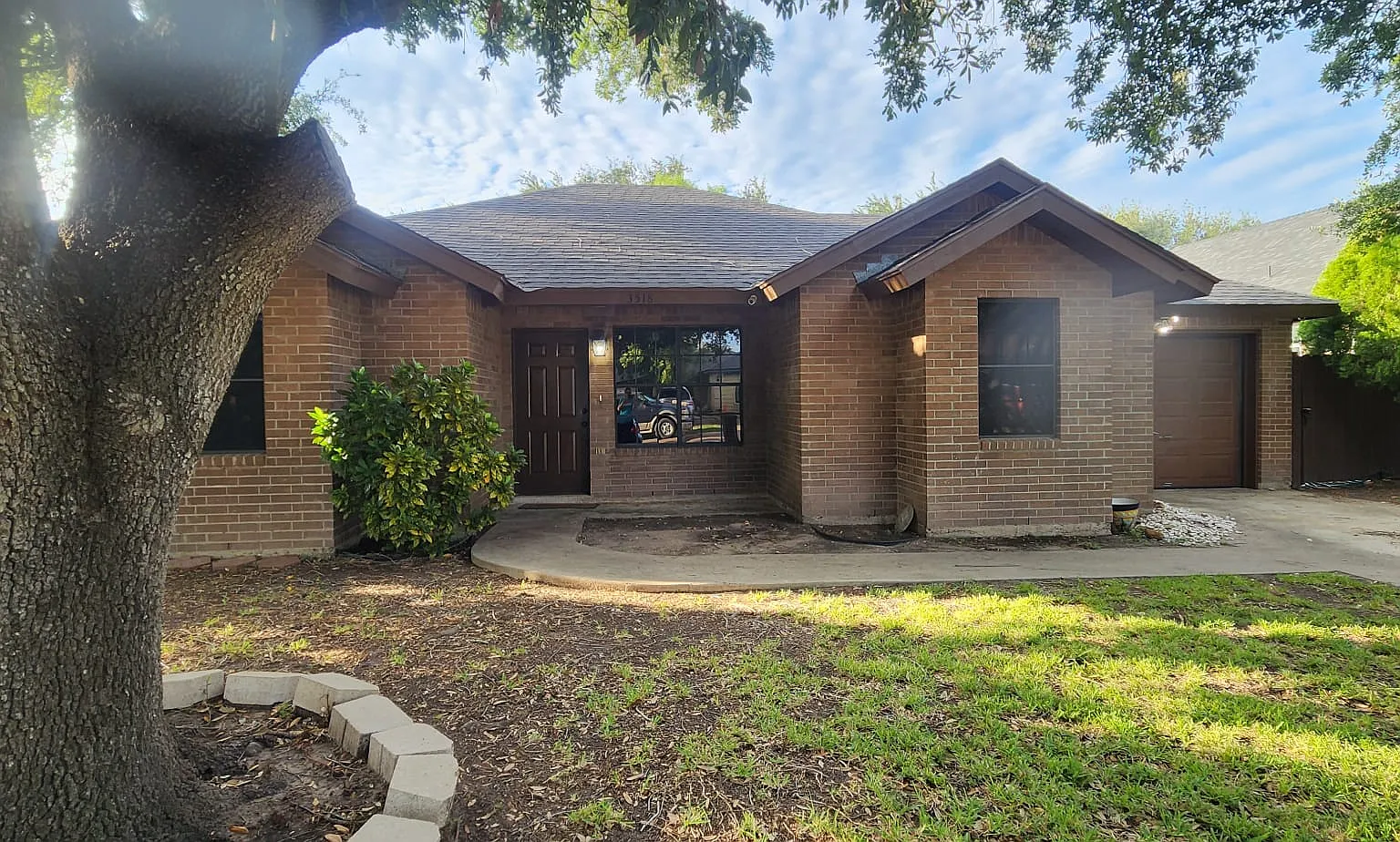 3 bed, 1278 sqft, $1,675 — Photo 2
