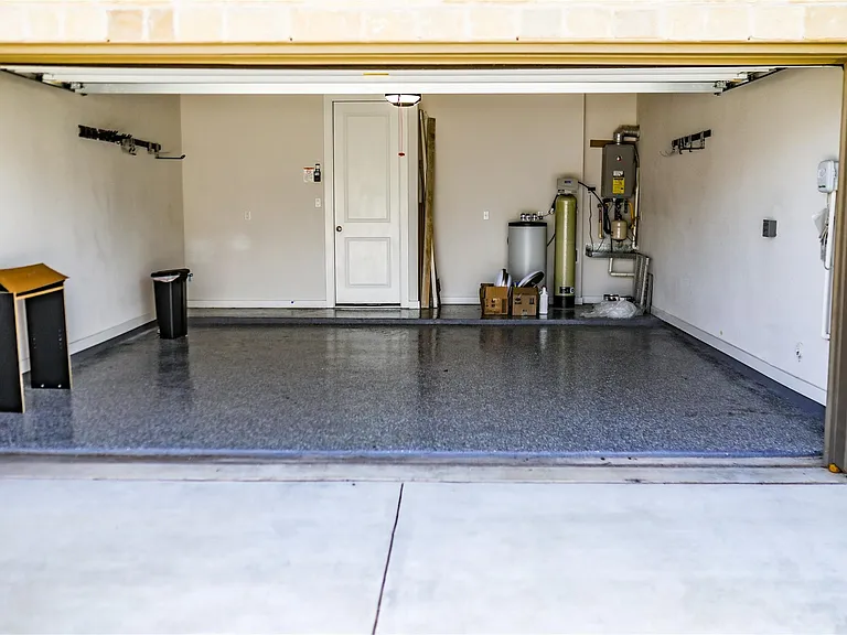 112 Rosebush Dr — Photo 18