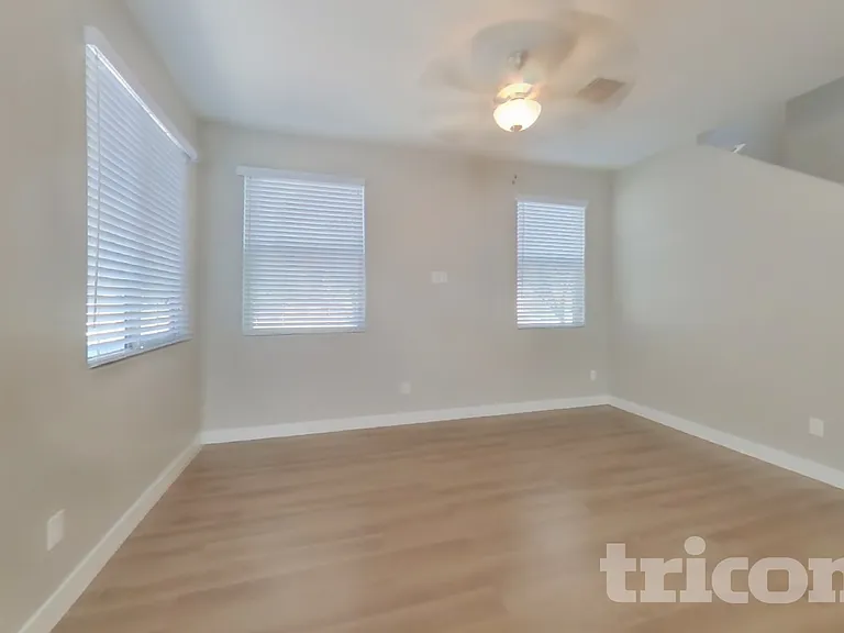 2929 N 28th St #7 — Photo 3