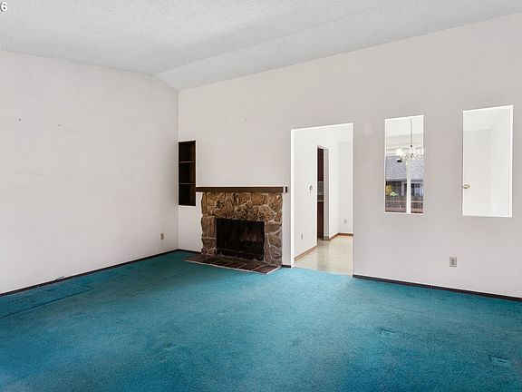 4th image of 3909 SW Wilbard St