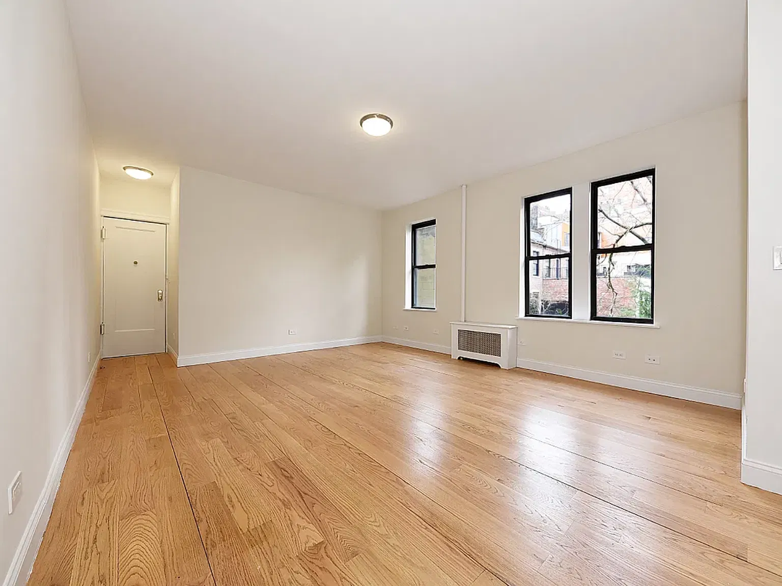 149 West 12th Street — Photo 2