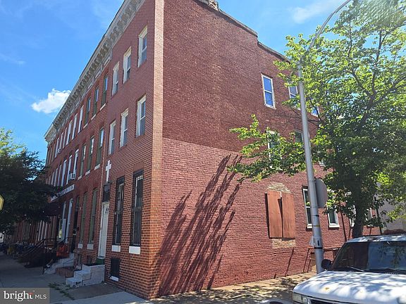 4th image of 1501 N Eden St