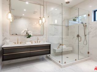 5223 Sunnyslope Ave, Van Nuys, CA 91401