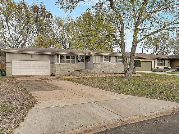 2nd image of 2316 S Barcliff Ave