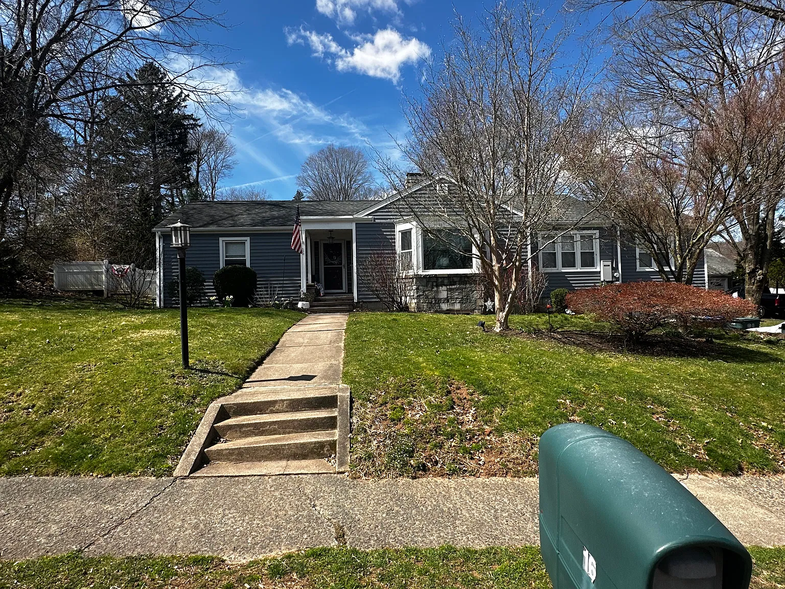 3 bed, 1619 sqft, $3,600 — Photo 1