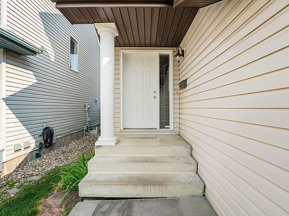 4th image of 11544 167a Ave NW