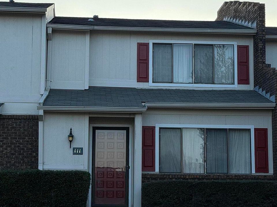 1st image of 111 Lakebend Cir