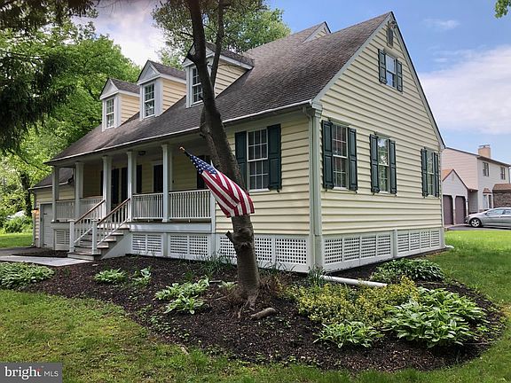 2nd image of 212 Apple St