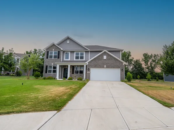 7696 Rolling Green Dr, Plainfield, IN 46168