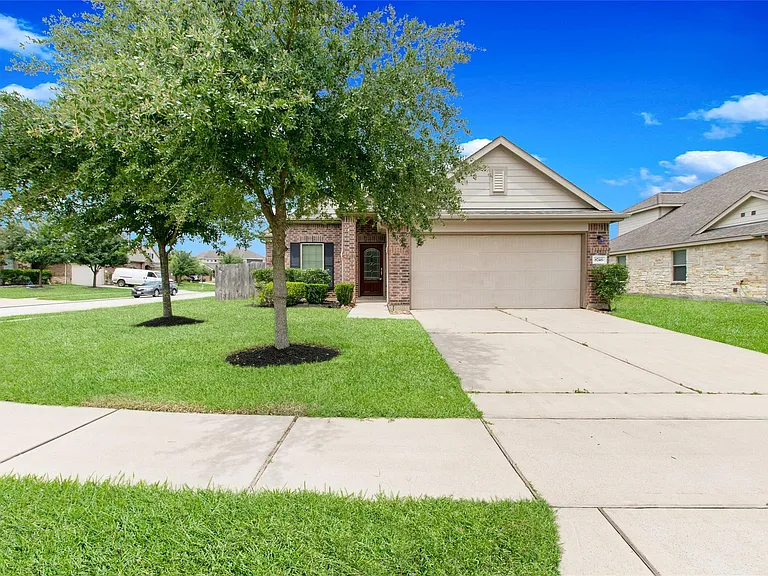 8746 Sunny Gallop Dr — Photo 2