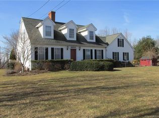 33 Skyline Dr, Southbury, CT 06488