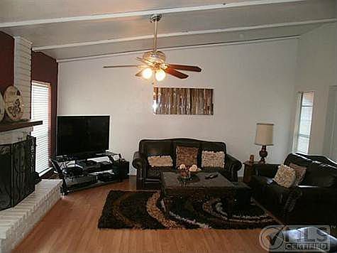 2nd image of 3105 E Park Dr