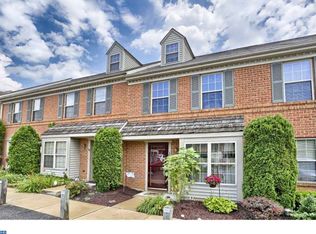302 Meeting House Ln, Lancaster, PA