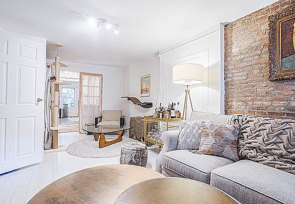 4th image of 309 Van Buren St APT 1