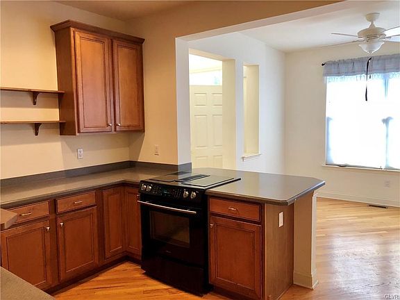 4th image of 2321 Hollow View Dr