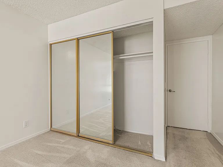 1340 S Beverly Glen Blvd #202 — Photo 23