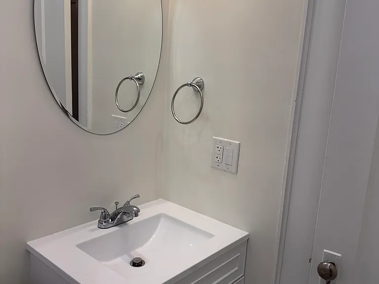 2834 Minot Ave #1 — Photo 2
