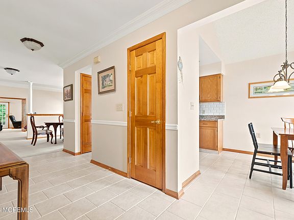 4th image of 16 Angus Court