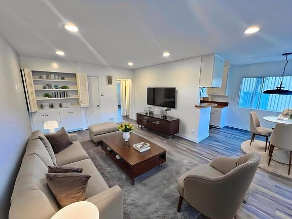 5th image of 1824 Manning Ave APT 14