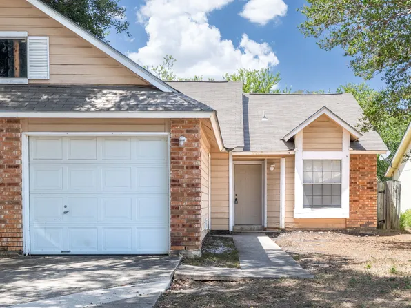 9213 Shadow Crest Dr, Converse, TX 78109