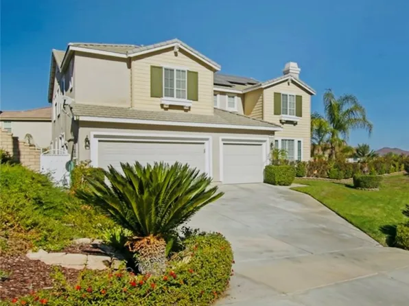 13 Della Cava Ln, Lake Elsinore, CA 92532