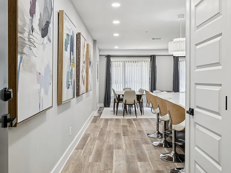 The Tucker Luxury Apartments — Photo 34