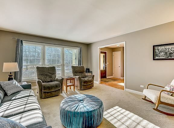 5th image of 1029 Wellington Ave