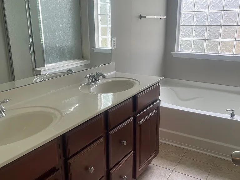 13606 Delstone Dr — Photo 14