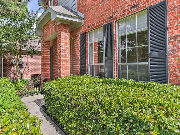 3rd image of 17662 Glenmark Dr