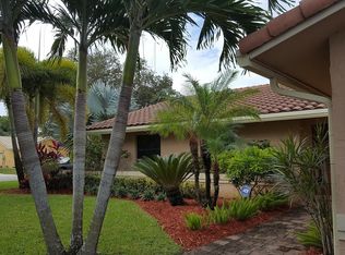 8769 Escondido Way E, Boca Raton, FL 33433