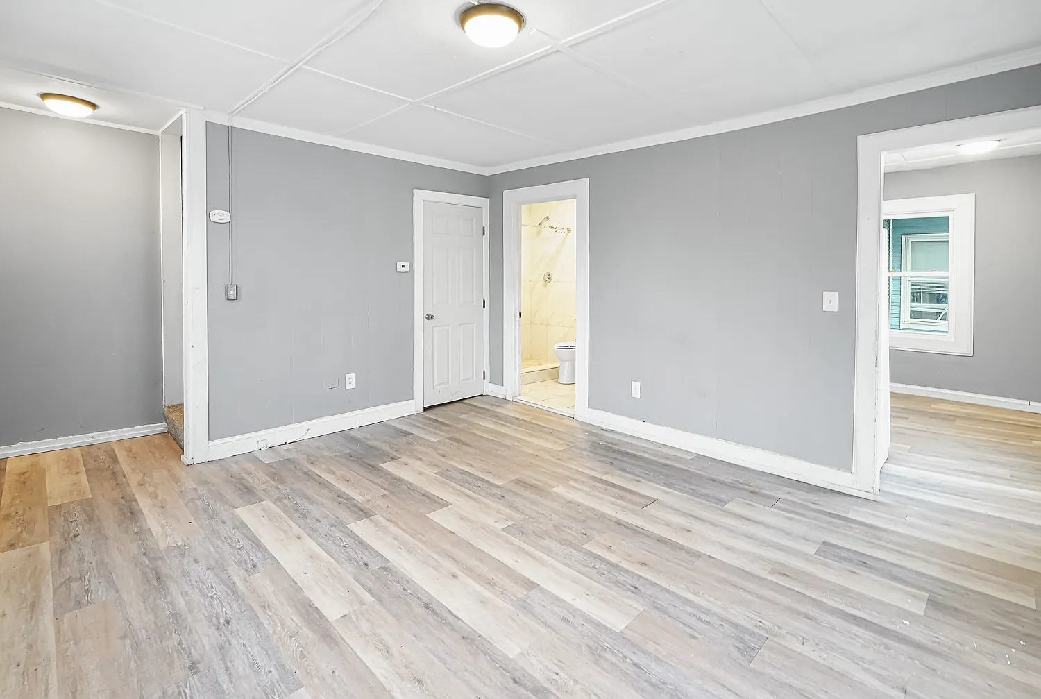 3 bed, 900 sqft, $1,650 — Photo 4