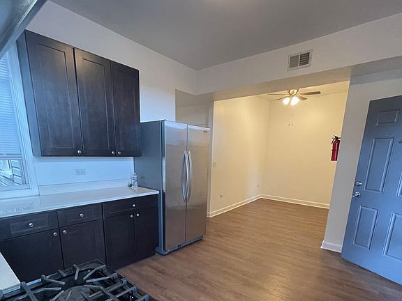 2nd image of 202 N California Ave APT 1