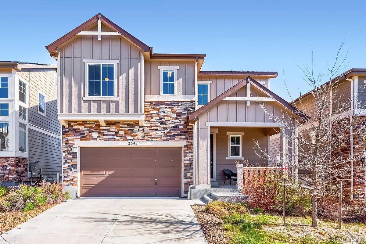 Building Photo - 2541 Loon Cir